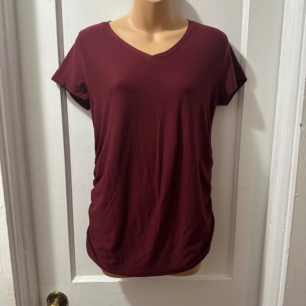 Time and Tru Burgundy Maternity Short Sleeve Top in S